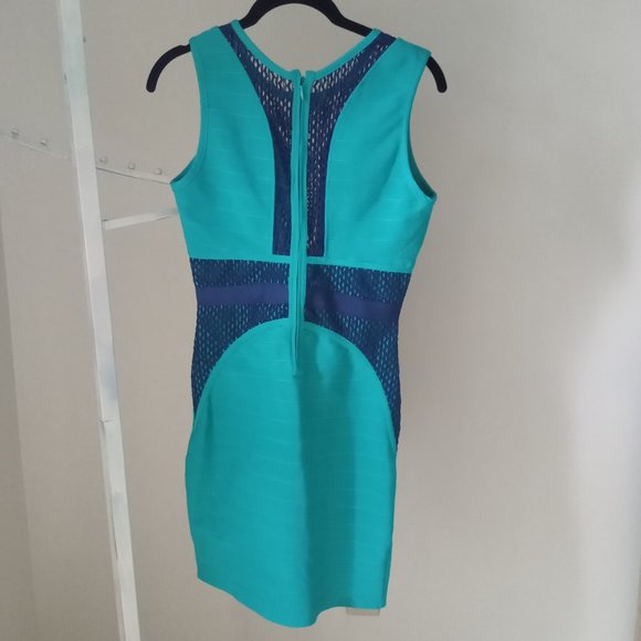 Aqua & Navy body con dress - Picture 4 of 11